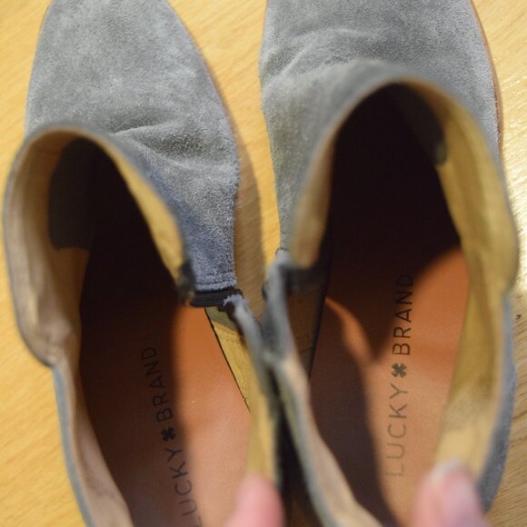 Lucky Brand Ankle Boots Gray Suede Womens Size 6 Used Chunky Heel "LK-LILYE" - Picture 9 of 11
